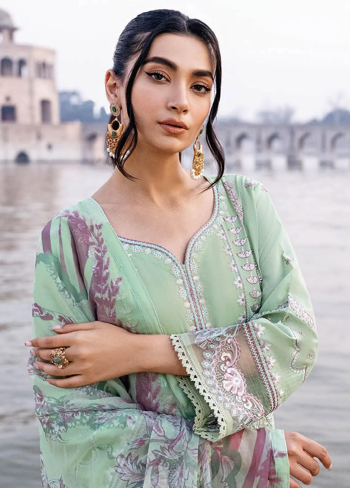 Andaaz By Ramsha Embroidered Lawn Unstitched 3 Piece Suit - 09