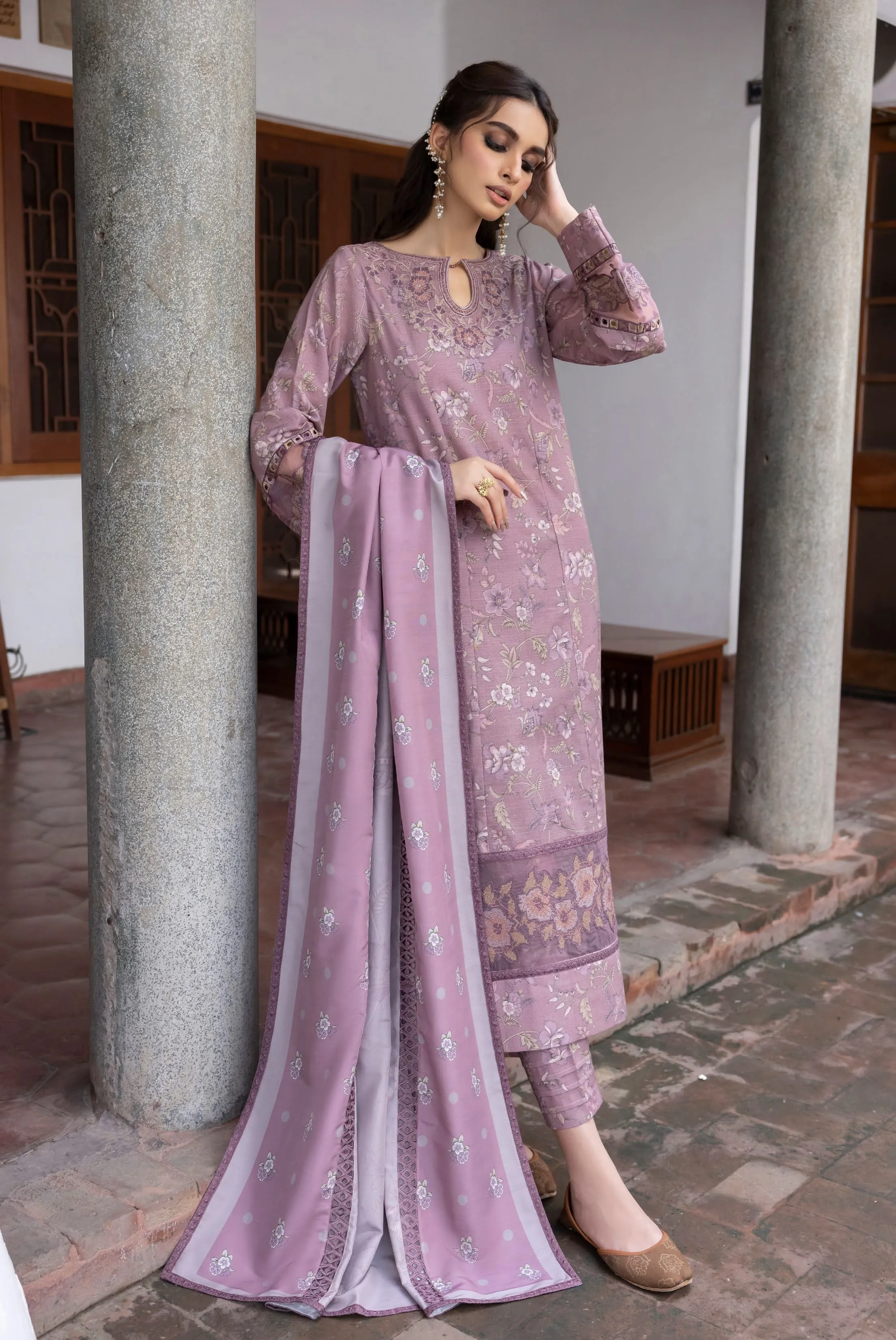 Jahanara by Iznik Embroidered Slub Khaddar Unstitched 3Pc Suit IJK-06