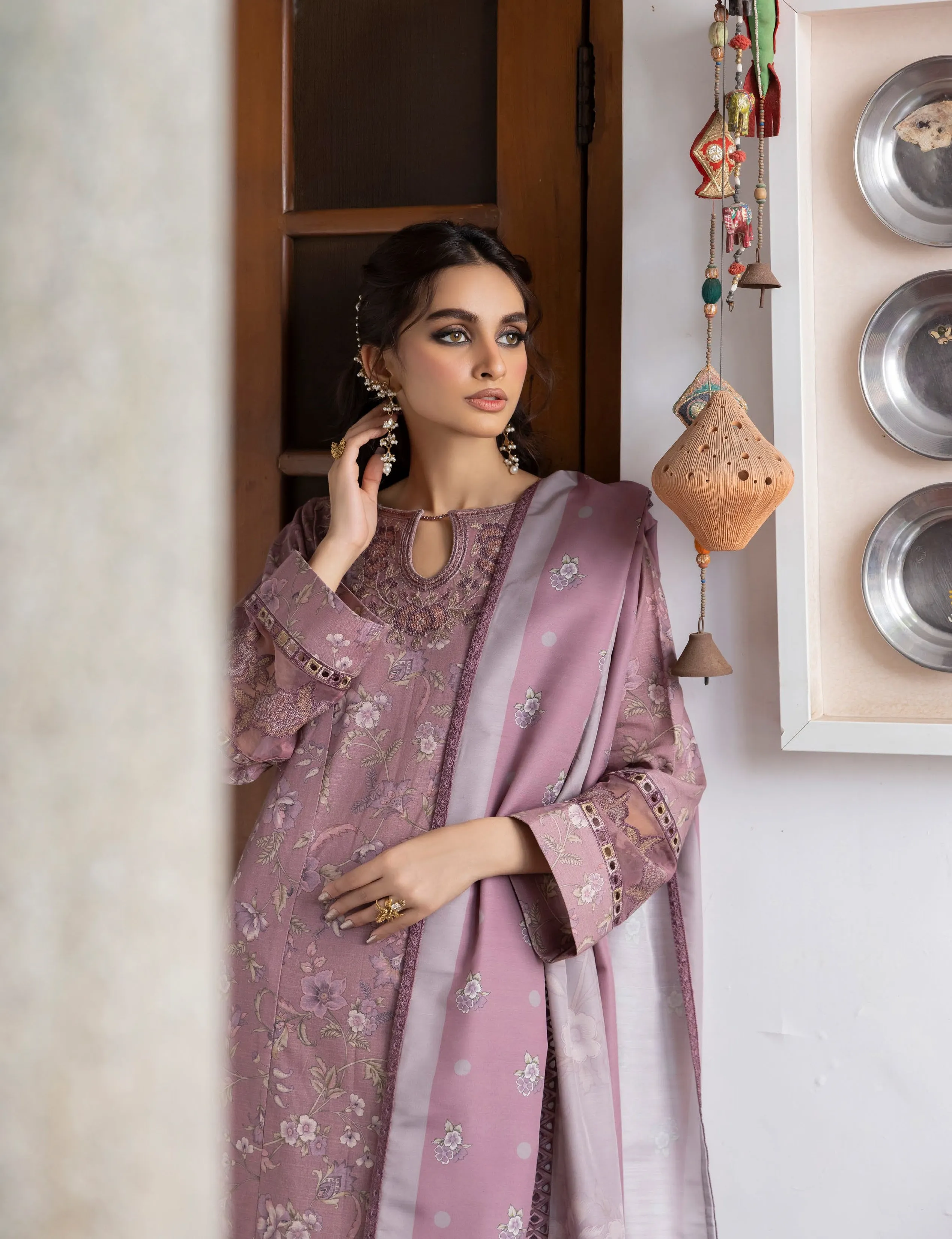 Jahanara by Iznik Embroidered Slub Khaddar Unstitched 3Pc Suit IJK-06