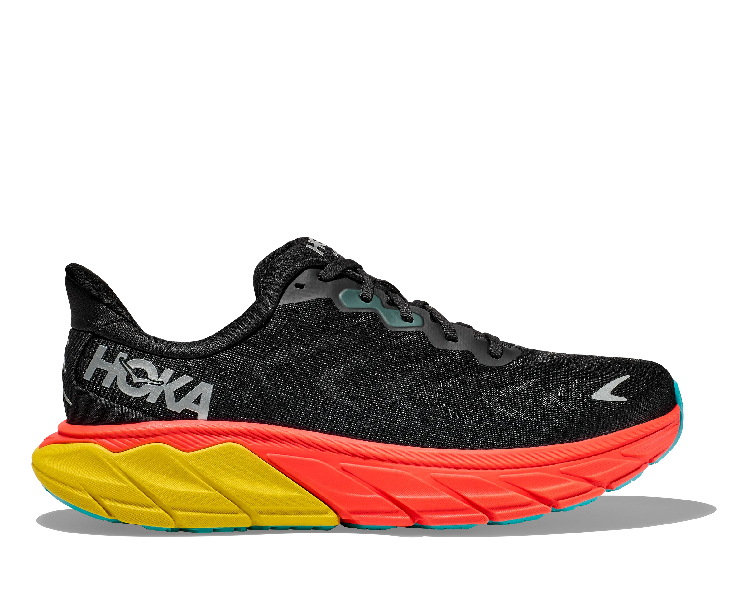 M Hoka ARAHI 6