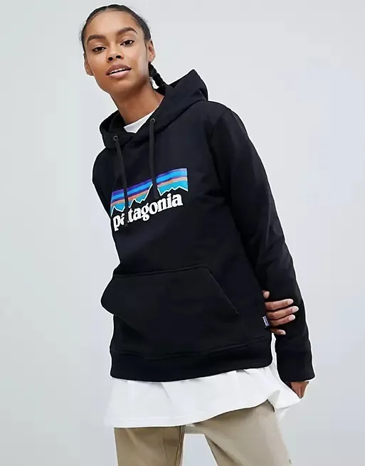 Patagonia  |Unisex Plain Logo Outdoor Hoodies