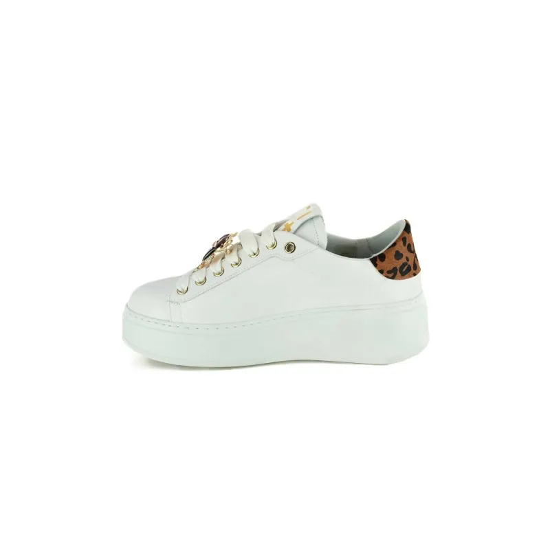 SNEAKERS DONNA IN PELLE CON GIOIELLO, BIANCO