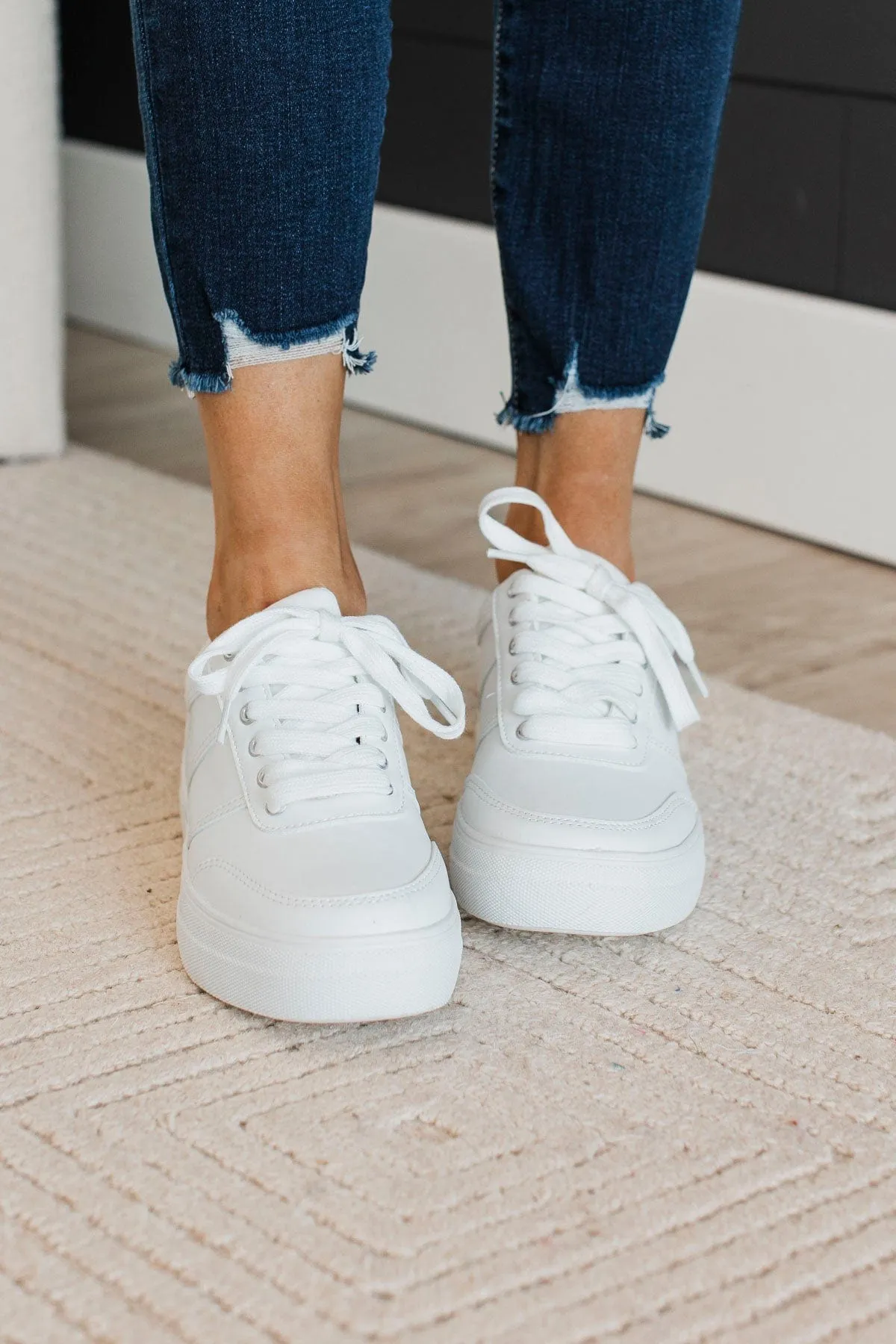 Soda Kaimi Sneakers- White