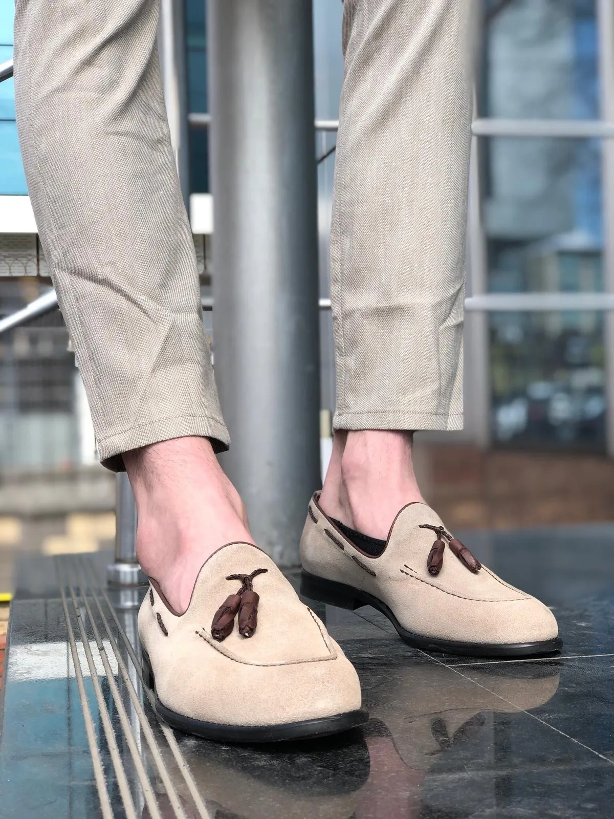 Suade Calf-Leather Loafer Shoes in Beige