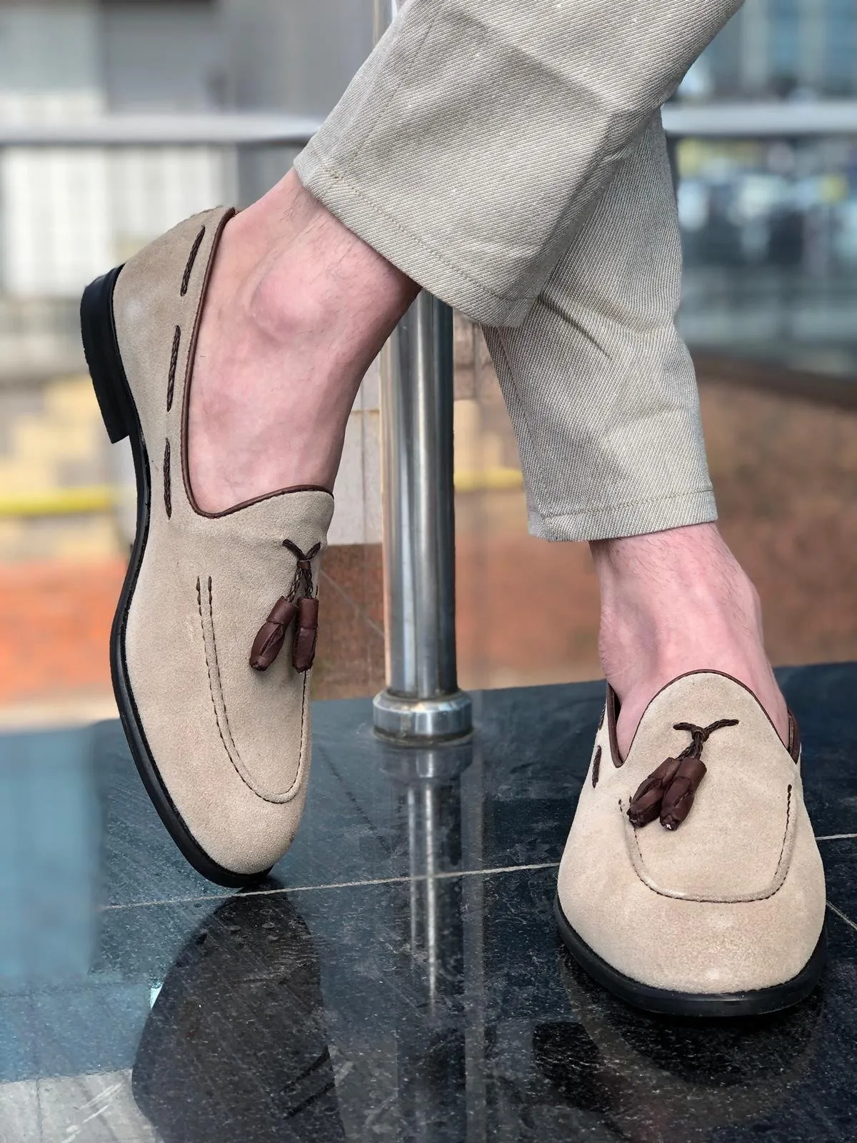 Suade Calf-Leather Loafer Shoes in Beige