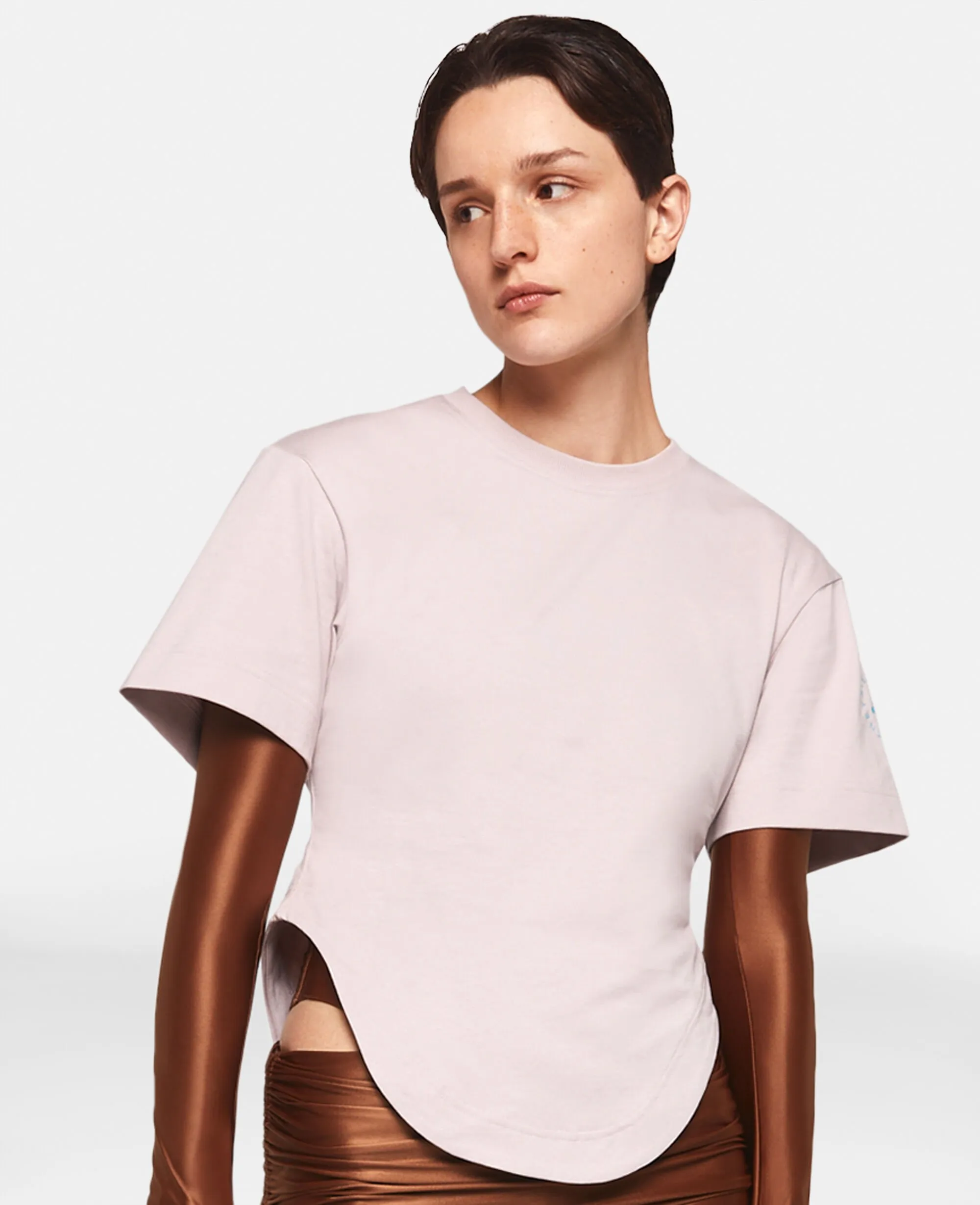 TrueCasuals Sportswear Curved Hem T-Shirt