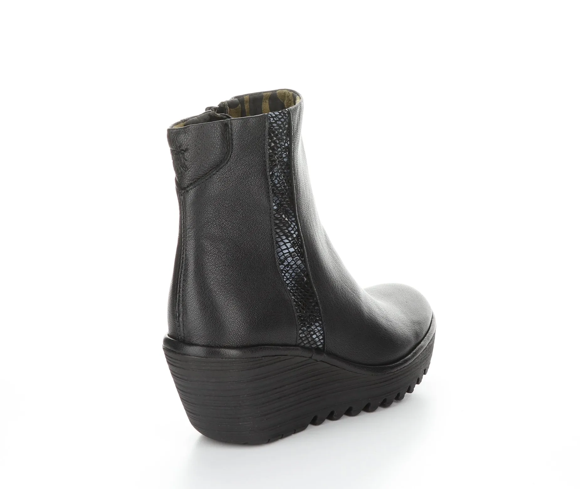 Yulu | Black Leather/Grey Snake